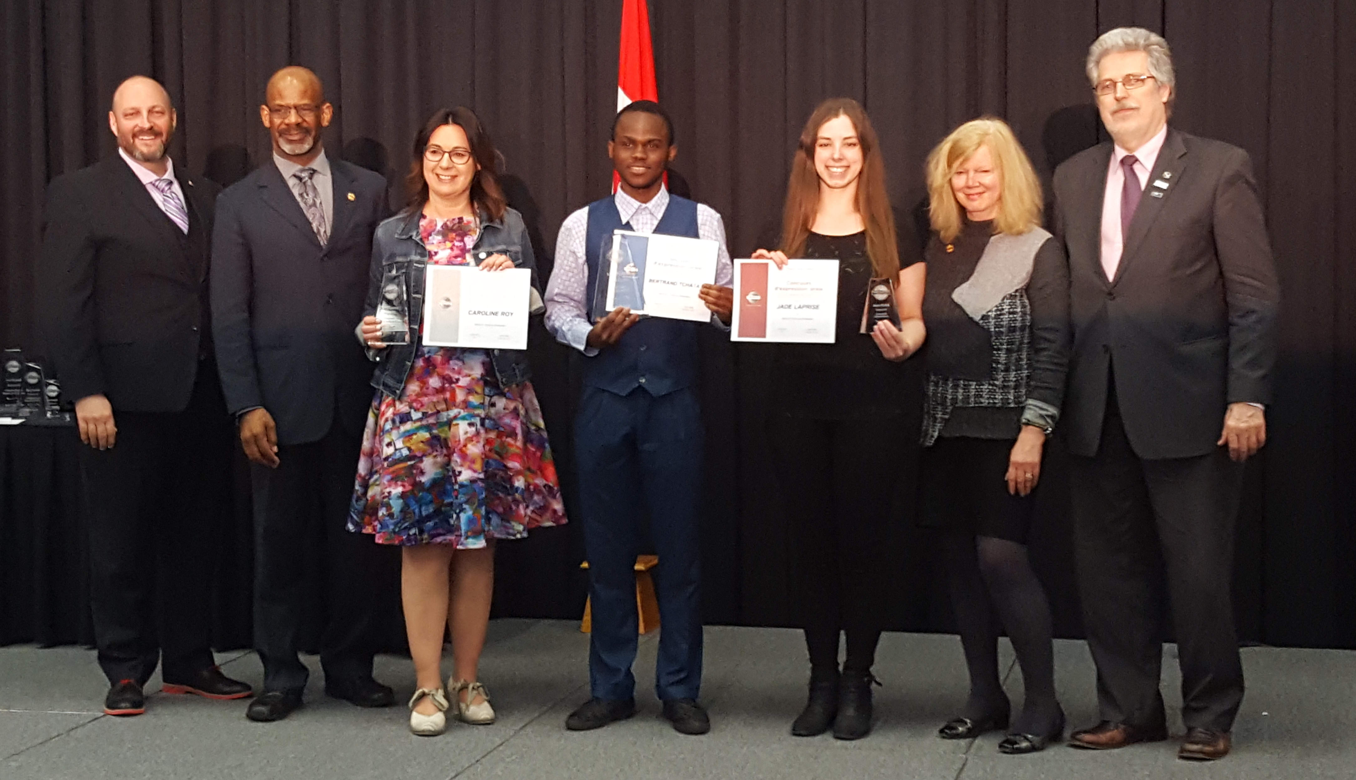 Le club Toastmasters YWCA Québec à l’honneur lors d’une compétition d’expression orale en Ontario