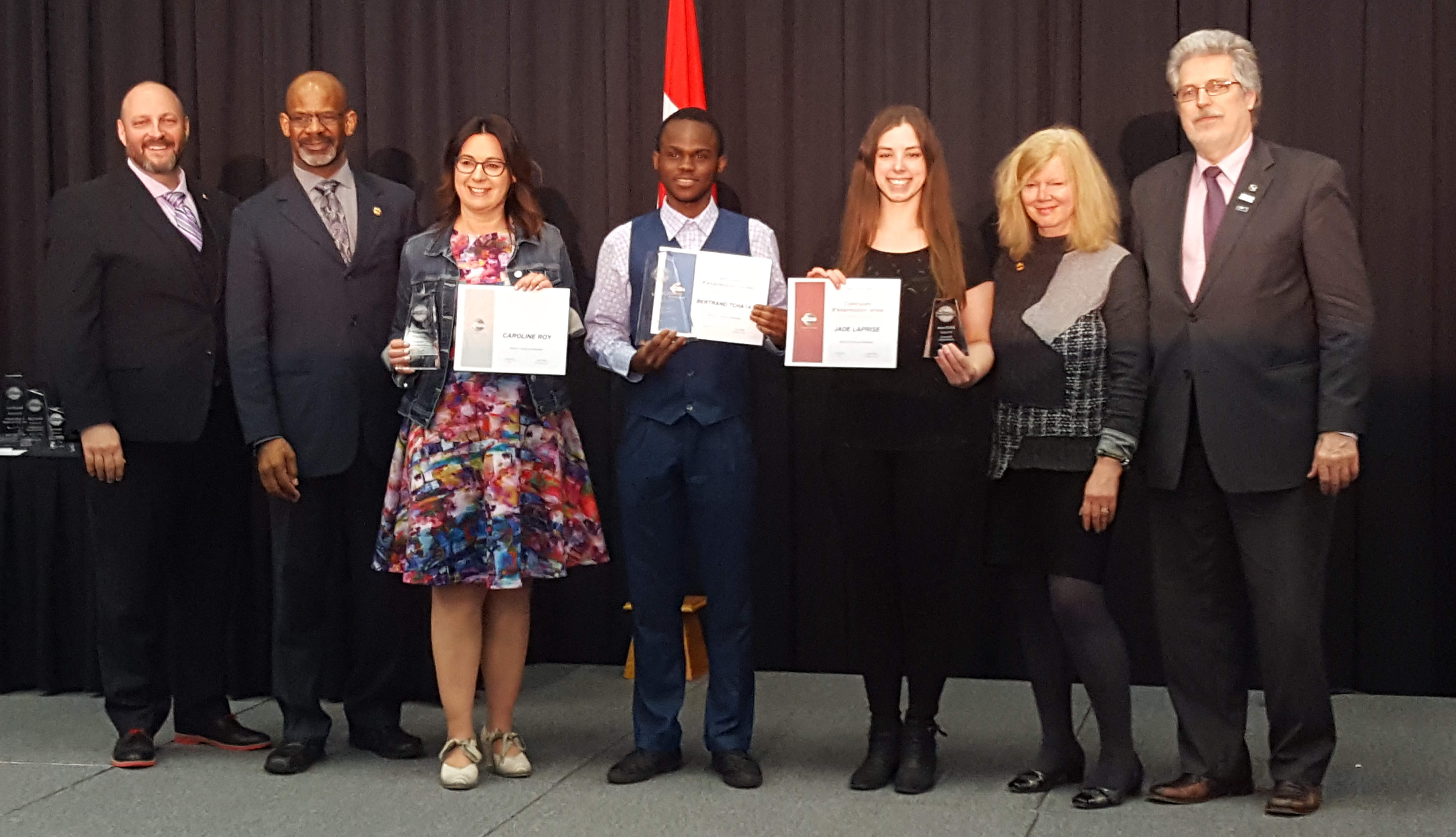 Le club Toastmasters YWCA Québec à l’honneur lors d’une compétition d’expression orale en Ontario